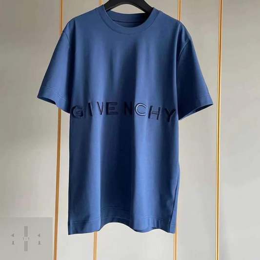 Givenchy T-Shirt 1