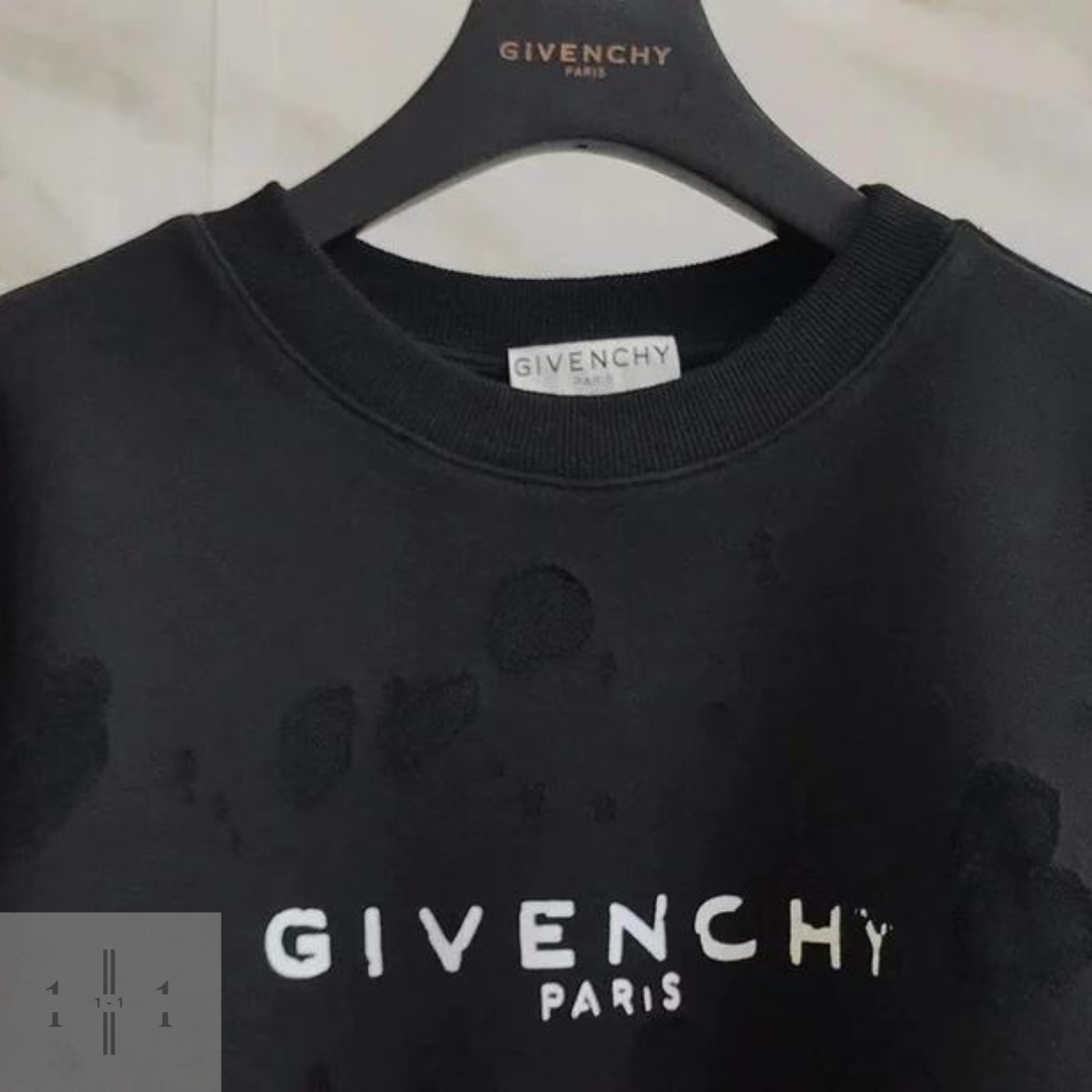 Givenchy T-Shirt 13