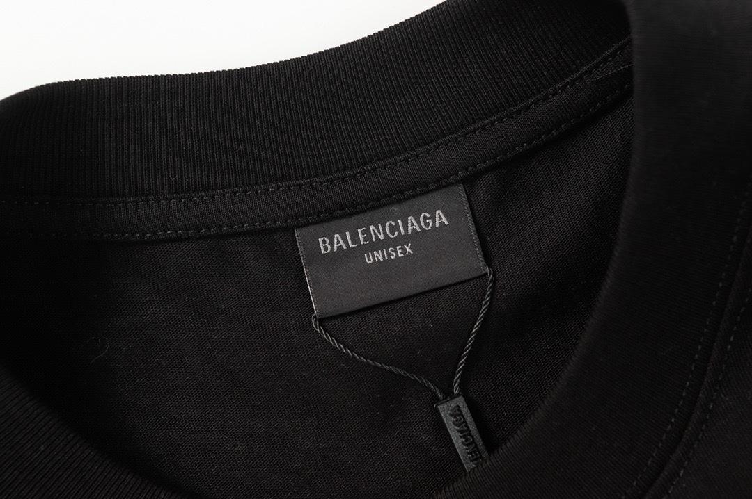 Balenciaga T-Shirt 29