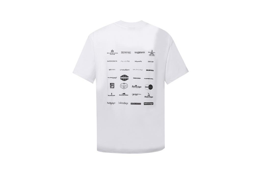 Balenciaga T-Shirt 30