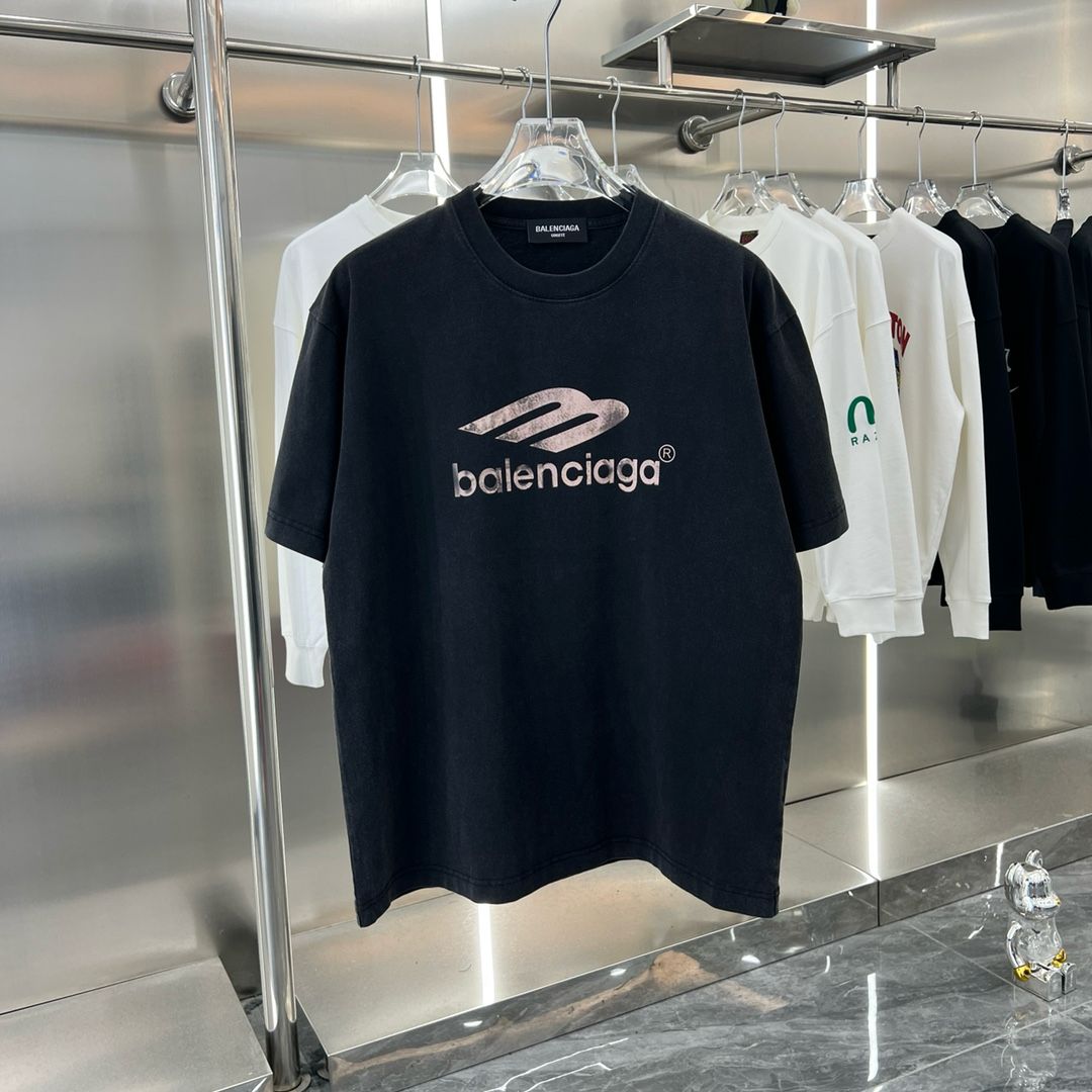 Balenciaga T-Shirt 33