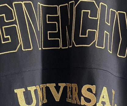 Givenchy T-Shirt 21