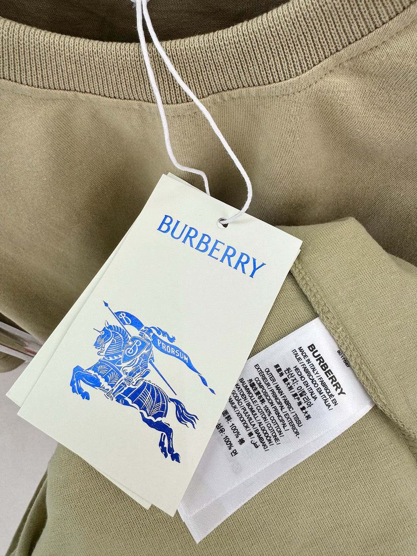 Burberry T-Shirt 1