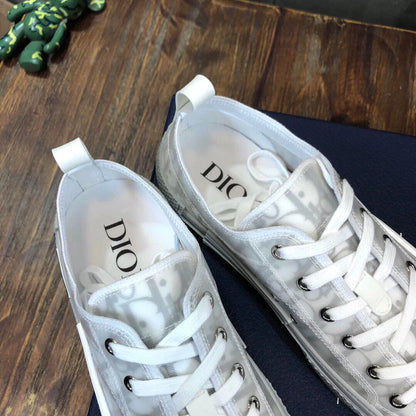 Dior Shoes 10
